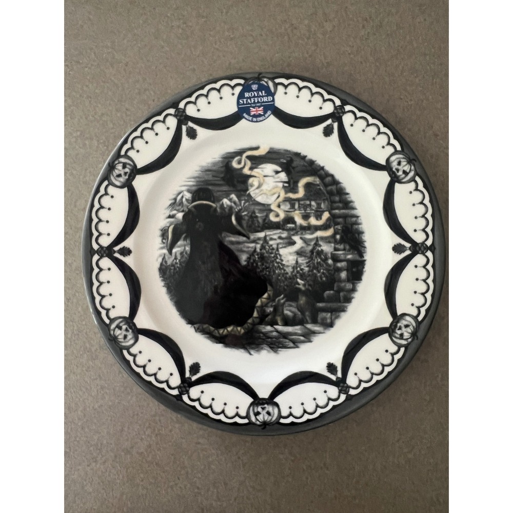 Royal Stafford Halloween Witch Full Moon Dinner Plate Black White England 11in